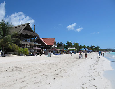 Jacuzzi/Beach - Sea Splash beach- Negril, Jamaica Resorts and Hotels