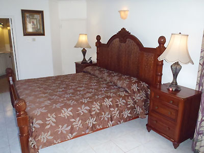 One and Two Bedroom Suites - Beachcomber Club, Two Bedroom Living Room, Negril Jamaica Resorts and Hotels