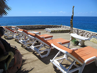 Cool Off Pool and grounds - Banana Shout, Negril, Jamaica Resorts and Hotels