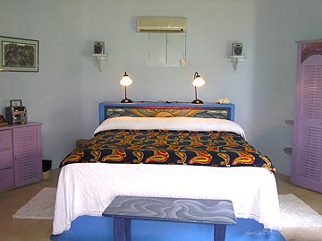 One Bedroom Ocean View Suites - The Caves Bird's Nest Bath - Negril, Jamaica Resorts and Hotels