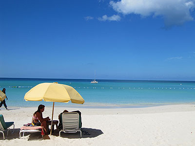 Beach and Pool - Country Country Beach - Negril, Jamaica Resorts and Hotels