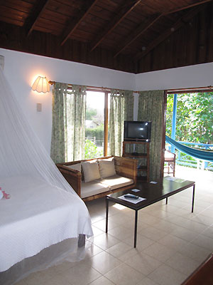 Bella Villa (up stairs) - 2 bedroom A/C unit Bella Villa (up stairs) - 2 bedroom A/C unit - Catcha Falling Star Gardens, Negril Jamaica Resorts and Hotels