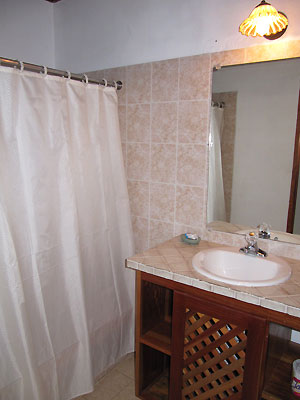 Bella Villa (up stairs) - 2 bedroom A/C unit Bella Villa (up stairs) - 2 bedroom A/C unit - Catcha Falling Star Gardens, Negril Jamaica Resorts and Hotels