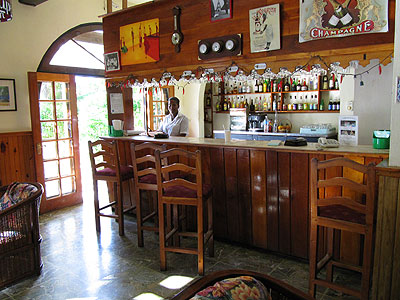 Dining Room, Lounge and Patio - Charela Inn - Negril Resorts and Hotels, Jamaica