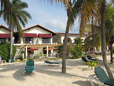 Exterior and Grounds - Charela Inn - Negril Resorts and Hotels, Jamaica