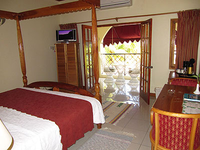 Deluxe Sea View Rooms - Charela Inn Deluxe OV Room - Negril Resorts and Hotels, Jamaica