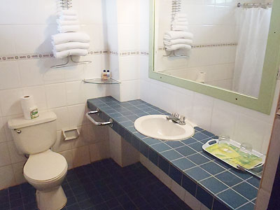 Wheelechair Accessable Wheelechair Accessable - Charela Inn - Negril Resorts and Hotels, Jamaica