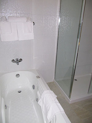 Deluxe Sea View Rooms Deluxe Sea View Rooms - Charela Inn Deluxe Seaview Rooms- Negril Resorts and Hotels, Jamaica