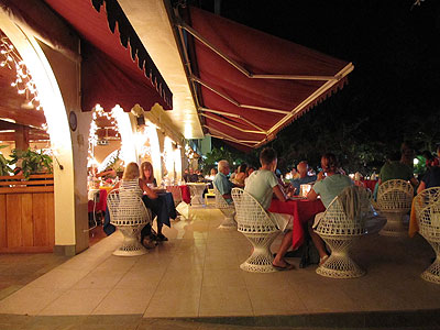Entertainment Entertainment - Charela Inn Entertainment- Negril Resorts and Hotels, Jamaica