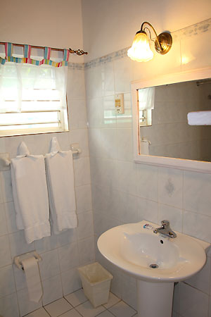 (2)One Bedroom Beach View Suites (2)One Bedroom Beach View Suites - Coral Seas Beach, Negril Jamaica Resorts and Hotels