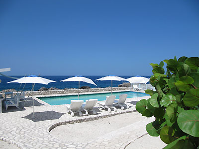Pool and Breakfast Bar - Hide Awhile, Negril Jamaica Resorts Hotels and Villas