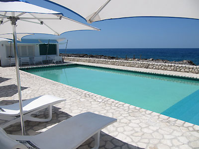 Pool and Breakfast Bar - Hide Awhile, Negril Jamaica Resorts Hotels and Villas