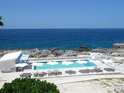 Pool and Breakfast Bar - Hide Awhile Interior, Negril, Jamaica Resorts Hotels and Villas