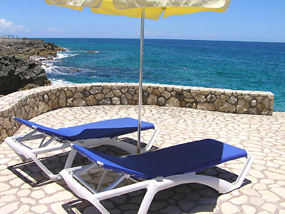 Sunning Decks and Water Access - Hide Awhile Sun Deck, Negril Jamaica Resorts Hotels and Villas