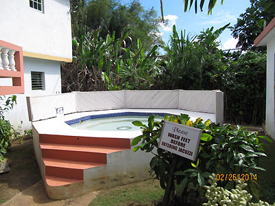 The Pool, Restaurant and Jacuzzi - Hidden Paradise Jacuzzi - Negril, Jamaica Resorts and Hotels