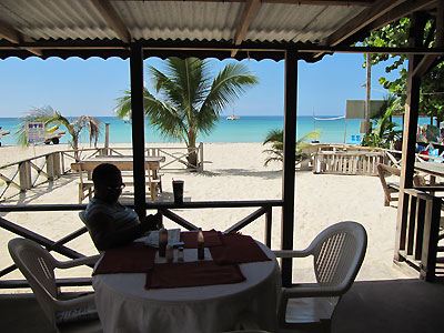 Entrance and Grounds - Hidden Paradise Momma Flo's - Negril, Jamaica Resorts and Hotels