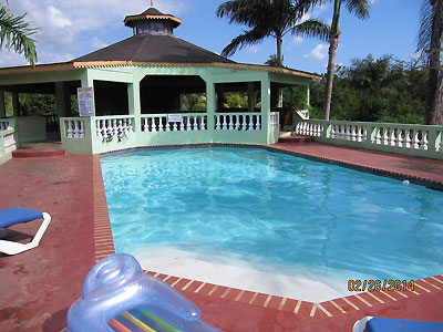 The Pool, Restaurant and Jacuzzi - Hidden Paradise Pool - Negril, Jamaica Resorts and Hotels