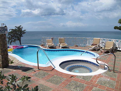 The Pool - Home Sweet Home Resort - Negril Jamaica resorts and hotels