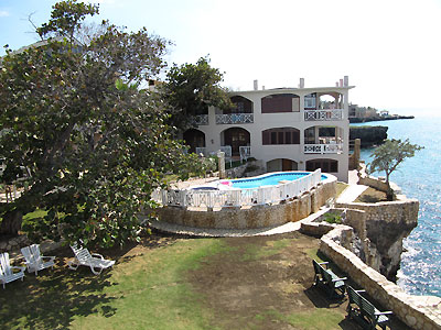 The Grounds - Home Sweet Home Resort - Negril Jamaica resorts and hotels