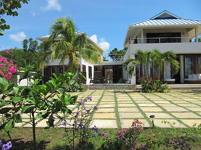 Enter this modern, airy and luxurious villa and leave the world behind - Little Waters Villa - Negril Jamaica Villas, Resorts and Hotels