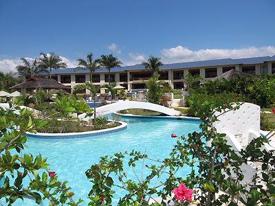 The Pool & Swim Up Pool Bar - Pool, Moon Dance Cliffs, Negril Jamaica, Negril Resorts, Villas and Hotels