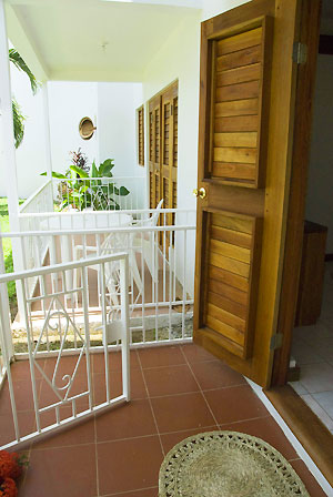Deluxe Rooms Deluxe Rooms - Negril Palms, Negril Jamaica Resorts and Hotels
