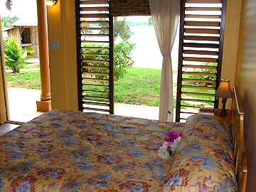 Sunshine Full Kitchen Rooms/Lower (2 seaview) - Rhodes Hall Studio Bed - Negril Resorts and Hotels, Jamaica
