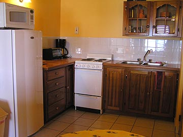 Sunshine Full Kitchen Rooms/Lower (2 seaview) - Rhodes Hall Studio Kitchen - Negril Resorts and Hotels, Jamaica