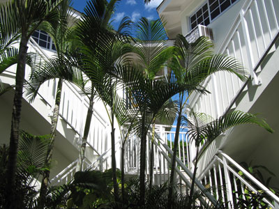 Superior ( 22) and Beachfront Rooms (2 only) located above the villas - 2nd and 3rd floors - 
