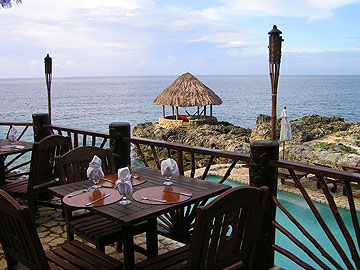 Restaurant, Bar and Lounge Restaurant, Bar and Lounge - Tensing Pen dining, Negril Jamaica Resorts and Hotels