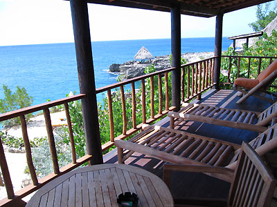 Pine Pillar Interior and View Pine Pillar Interior and View -