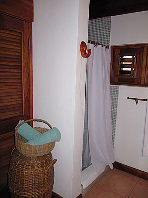 South House 1 (downstairs) and 2 (upstairs) South House 1 (downstairs) and 2 (upstairs) -